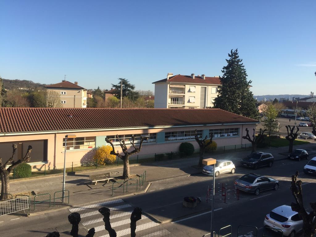 Le Logis Dauphinois Hotel Roussillon  Exterior foto